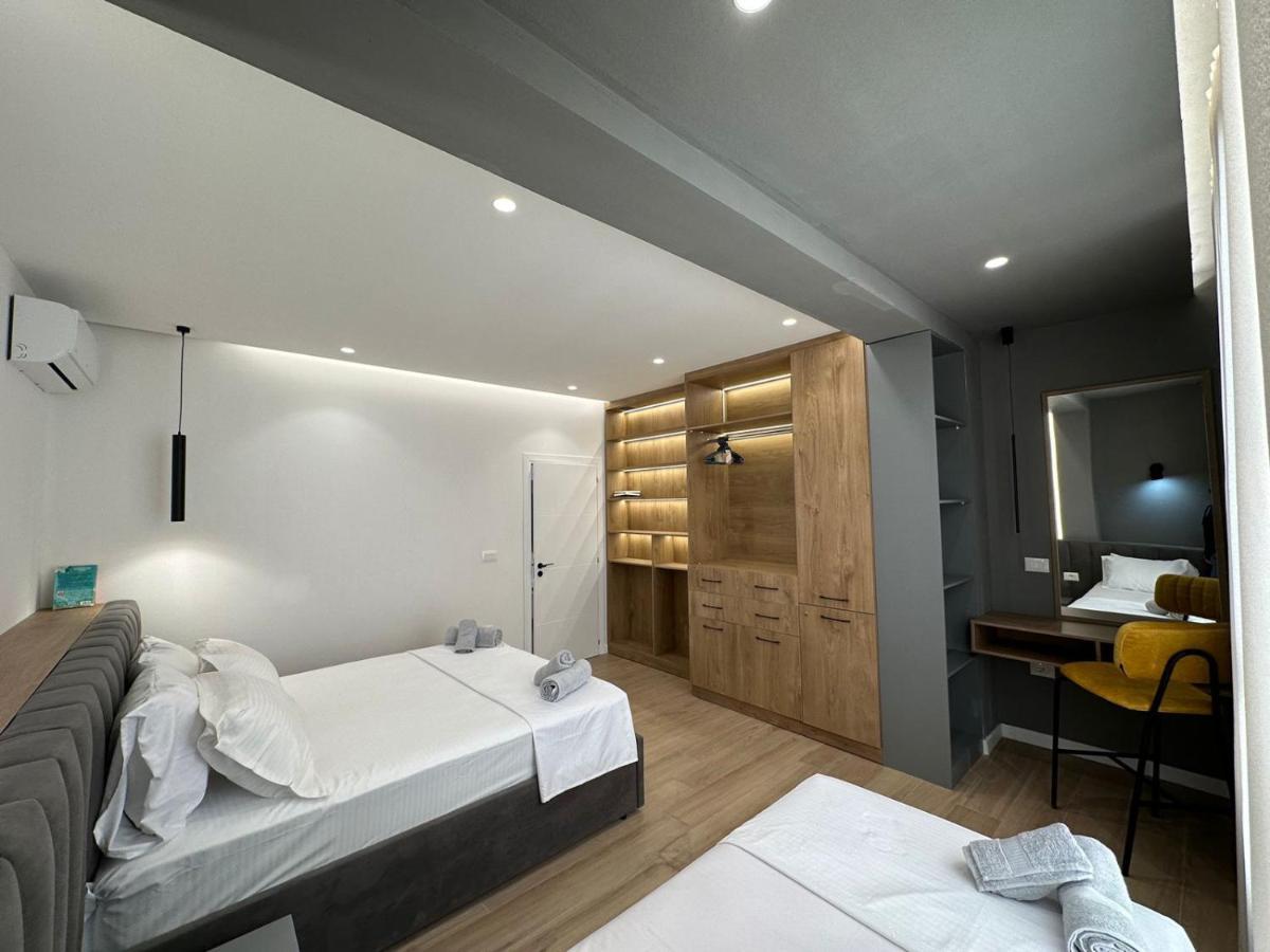 Luxurious Seaside Apartment Durrës Kültér fotó